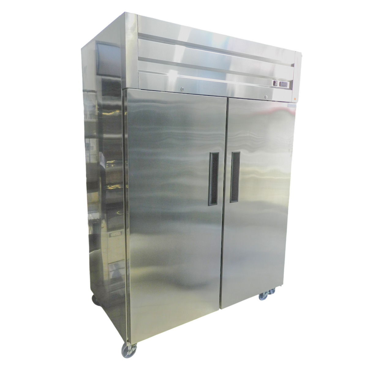 Freezer comercial de 2 puertas 55×33×80" – ModernChef -PLATINUM Mod. MG55AF-PLA - Image 2